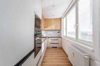 MIŠKOVECKÁ - JUH. Krásny 2 izbový byt, 51 m2 + loggia. ZARIA - 8