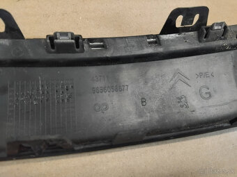 lišta nárazníka s chrómom Citroen C4 - 8