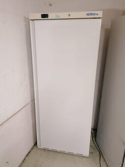Gastrochladnička NORDline UR600 - 8