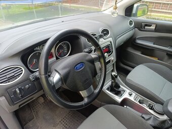 Ford Focus - 8
