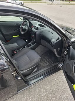 Alfa romeo 147 - 8