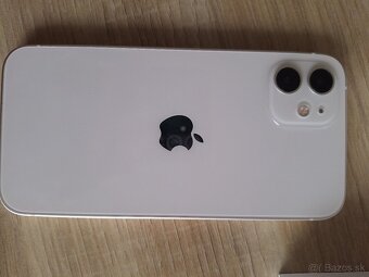 iPhone 12 - 8