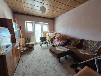 Starší 5 izbový RD v malebnej obci Čavoj so záhradou a... - 8