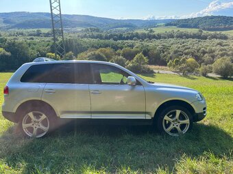 Volkswagen Touareg - 8