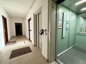 1-izb. byt na vrchnom podlaží s pekným výhlľadom, Jungmannov - 8