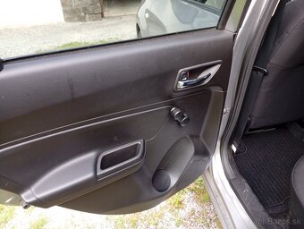 Predám Suzuki Swift - 8
