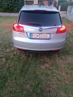 Opel Insignia - 8