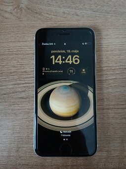 Iphone SE 2020 - 8
