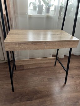 Pracovny stolik so suflikmi - 8