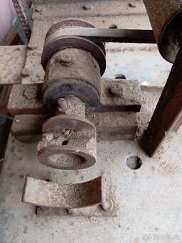 Stroj na výrobu nasad. - 8