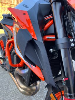 KTM SUPERDUKE 1290 R Orange 2022 v záruke, odpočet DPH - 8