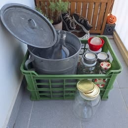 Pomocníci na zaváranie a záhrady - 8