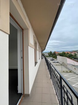 Lukratívne kancelárske priestory, 70 m2 + parkovacie státie, - 8