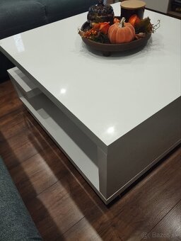 Konferenčný stolík - 8