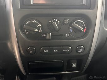 Suzuki Jimny 1.3i - 8