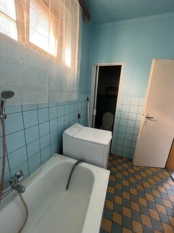 V Štúrove na predaj 5izb. RD s výhladom na Baziliku - 8