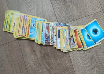 Pokémon karty - 8