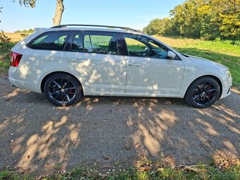 Škoda Octavia Combi RS 2.0 Tdi DSG - 8