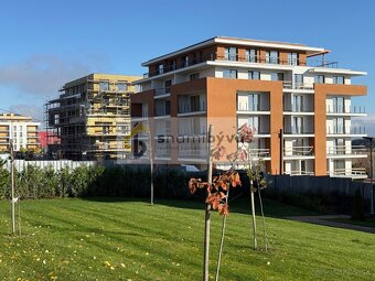 2 i tehlový  byt 52 m2 + 13 m2 loggia vo výstavbe, Panoráma - 8