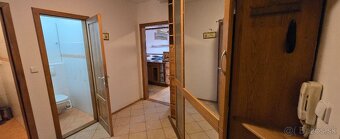 Prenájom 2.5 izbového bytu v centre BA - 8