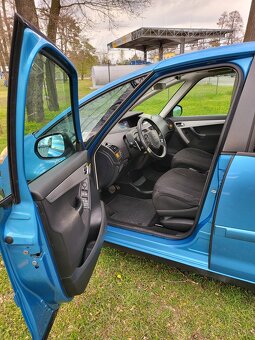 Predám Citroën C4 Picasso 2.0 benzín,automat 103kw - 8
