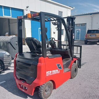 Prémiový VZV HC Forklift 1.8t (2021) – Iba 103mth/31km, stav - 8