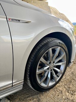 Volkswagen Passat 2.0 TDi 4motion dsg - 8
