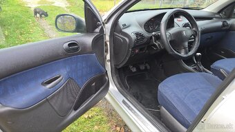 Predám Peugeot 206 1,1 benzín - 8