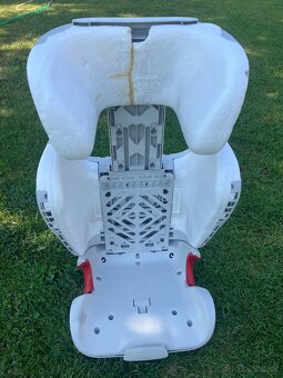 Britax Romer Kidfix XP / 15 - 36 kg - 8