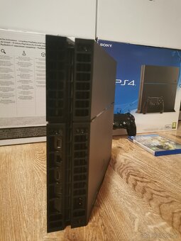 PS4 500GB - 8