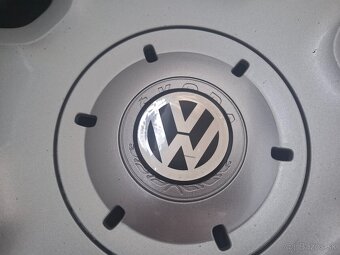 Puklice Škoda/Volkswagen R15 - 8