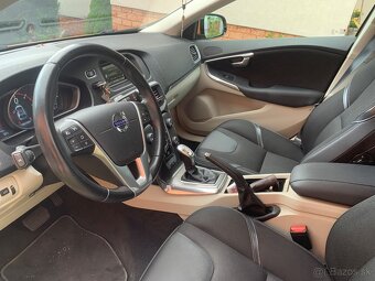 Volvo  V40 D3 - 8