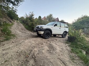 Predám Nissan terrano - 8
