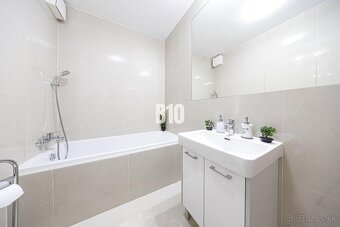 Útulný 2 izbový byt s predzáhradkou v Devínskej Novej Vsi - 8