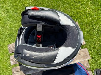 Predám vyklápaciu moto helmu LS2 veľkosť XL - 8