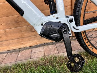 Predám celoodpružený horský ebike Besv 1,5 TRS - 8