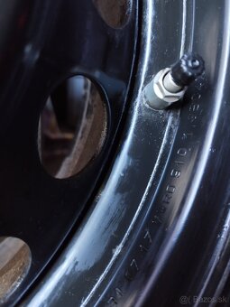 5x114,3 r16 zimne pneumatiky 215/60 r16 suzuki - 8