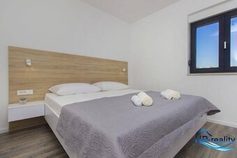 Vodice, Srima – zariadená vila v 2.rade od mora - 8