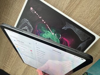 Apple iPad Pro 11 64Gb (2018) - 8