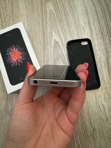 iPhone SE 2016 16GB Space Gray - 8