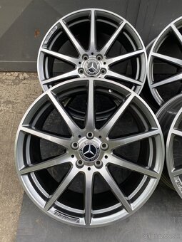 ✅ R19 ®️ Originál Mercedes AMG C Class AMG 63 ✅ Performance - 8