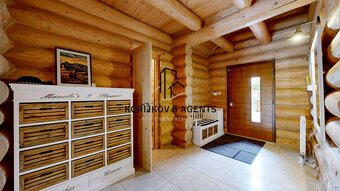 PREDAJ, štýlový zrubový dom vo Veľkej Lomnici pod Vysokými T - 8