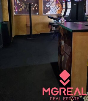 Obchodný priestor /bar, kaviareň, herňa.../ Komjatice - 8