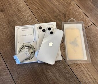 iPhone 13 - 8