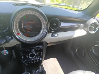 MINI Cooper One R56 - 8