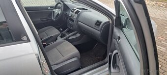 Predám Volkswagen Golf 1.9TDI 77KW, 2009, 328000km, striebor - 8