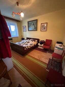 Ponúkam Vám na predaj 3 izbový byt s balkónom s garážou a so - 8