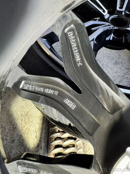 21-palcové originálne zimné kolesá BMW X3M X4M F97 F98 80600 - 8