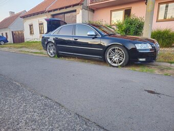 AUDI S8 5.2 V10 - 8