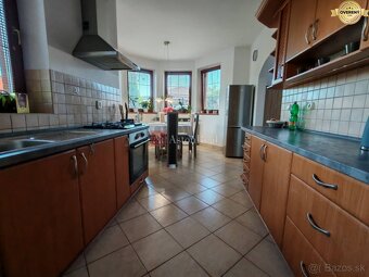 Štýlový dvojgeneračný 5-izb. dom, bazén, Trenčianska Turná - 8